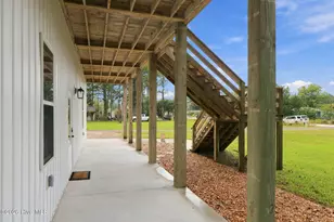 402 Gillikin Rd, Beaufort, NC 28516 - Photo 7