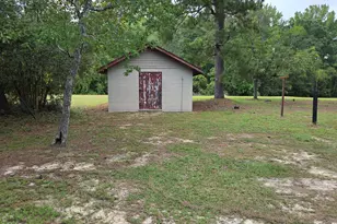 20440 Wagram Rd, Laurinburg, NC 28352 - Photo 15