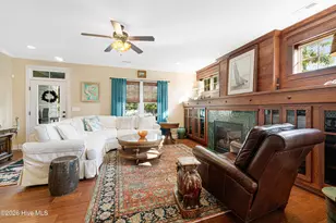 301 Hedrick St, Beaufort, NC 28516 - Photo 9