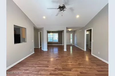 205 Woodgreen Lane, Aberdeen, NC 28315 - Photo 5