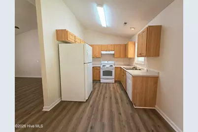 113 Butternut Circle, Jacksonville, NC 28546 - Photo 5