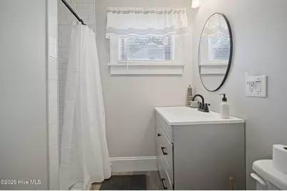 913 W Church Street, Elizabeth City, NC 27909 - Photo 23