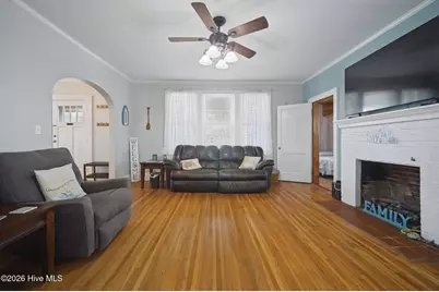 913 W Church Street, Elizabeth City, NC 27909 - Photo 9