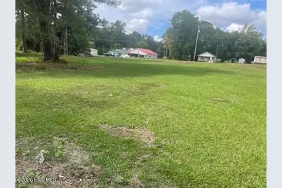 325 N Main Street, Bladenboro, NC 28320 - Photo 3