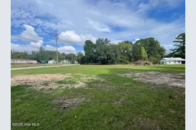 325 N Main Street, Bladenboro, NC 28320 - Photo 1