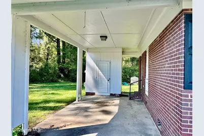 18040 Wagram Road, Laurinburg, NC 28352 - Photo 11