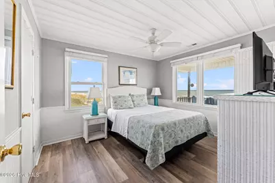 392 E First Street, Ocean Isle Beach, NC 28469 - Photo 15