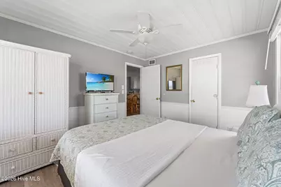 392 E First Street, Ocean Isle Beach, NC 28469 - Photo 17