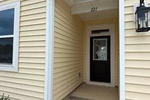 221 Marlborough St, Raeford, NC 28376 - Photo 5