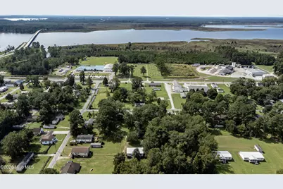 1035 W Bay Street, Belhaven, NC 27810 - Photo 29