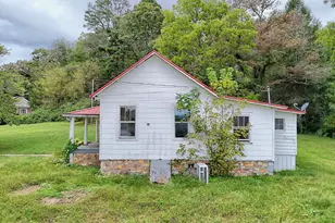 565 Tomotla Rd, Marble, NC 28905 - Photo 35