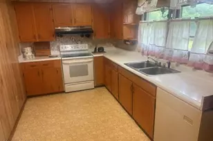 406 N Wilkes St, Chadbourn, NC 28431 - Photo 13