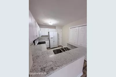 110 Breezewood Drive #H, Greenville, NC 27858 - Photo 5