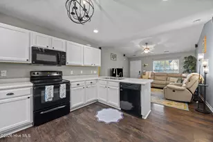 8593 Heirloom Dr NE, Leland, NC 28451 - Photo 7