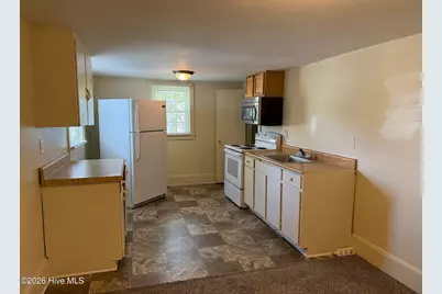 143 Chaney Avenue #B, Jacksonville, NC 28540 - Photo 3
