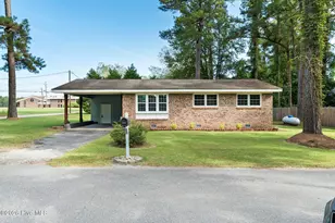 67 Thomas Ave, Chadbourn, NC 28431 - Photo 1