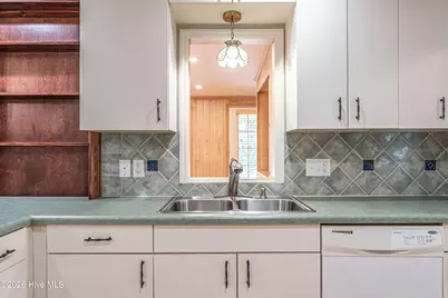 119 Cliff Court, Southern Pines, NC 28387 - Photo 11