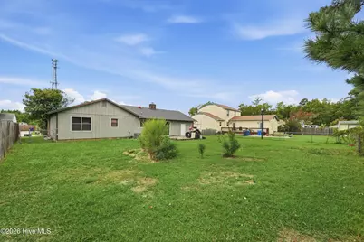 304 Branchwood Court, Jacksonville, NC 28546 - Photo 17