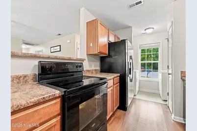 106 Republic Court, Jacksonville, NC 28540 - Photo 5