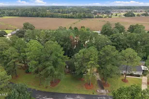201 Evanswood Dr, Greenville, NC 27858 - Photo 7