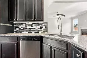 813 Tuscarora Trl, Jacksonville, NC 28546 - Photo 7