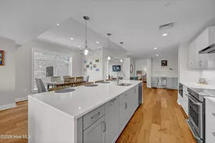 240 N Water St, Wilmington, NC 28401 - Photo 7