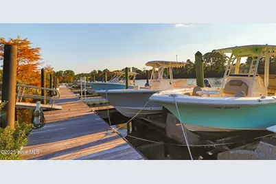 221 Shoreview Drive, New Bern, NC 28562 - Photo 21