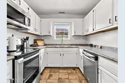 1305 Navarro Loop, Jacksonville, NC 28540 - Photo 11