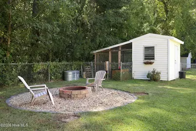 202 Holyoke Drive, Washington, NC 27889 - Photo 5