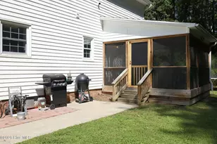 202 Holyoke Dr, Washington, NC 27889 - Photo 35