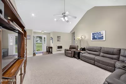 116 Lee Circle, Elizabeth City, NC 27909 - Photo 7