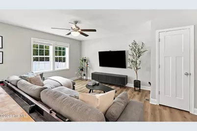 855 S Henley Street, Southern Pines, NC 28387 - Photo 9