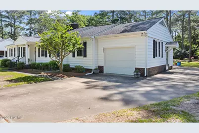 1925 Pinemont Circle, Goldsboro, NC 27534 - Photo 5
