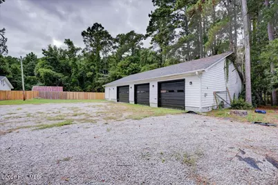 1 W Thurman Road, New Bern, NC 28562 - Photo 9