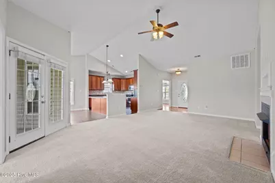 115 Ravenscroft Way, Jacksonville, NC 28540 - Photo 5