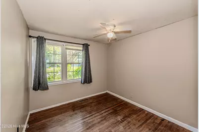 519 Oak Lane, Jacksonville, NC 28540 - Photo 5