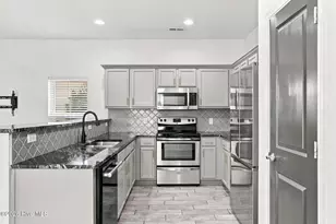 823 Isle of Palms Wy, Wilmington, NC 28412 - Photo 9