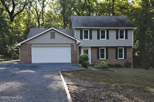 110 Stornoway Dr, Southern Pines, NC 28387 - Photo 1