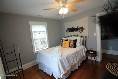 400 E 11th Street, Washington, NC 27889 - Photo 17