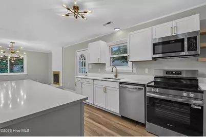 809 Deblea Court, Jacksonville, NC 28546 - Photo 7