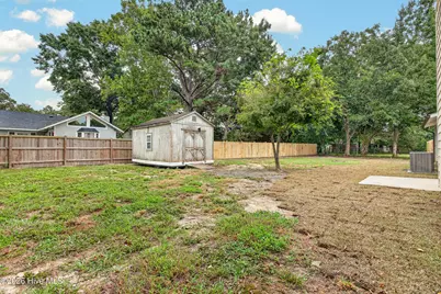 809 Deblea Court, Jacksonville, NC 28546 - Photo 23