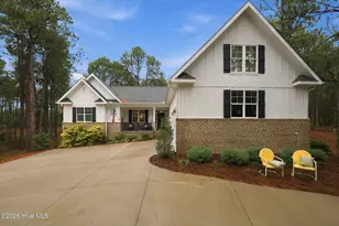 512 Longleaf Dr, West End, NC 27376 - Photo 1