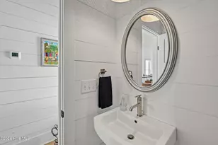 317 W Brunswick St, Southport, NC 28461 - Photo 25