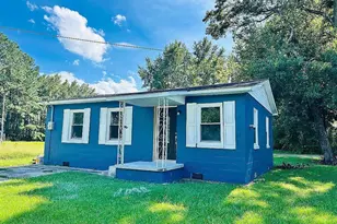 329 Gum St, Belhaven, NC 27810 - Photo 1