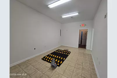 400 N Hughes Boulevard, Elizabeth City, NC 27909 - Photo 9