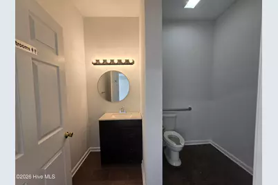 400 N Hughes Boulevard, Elizabeth City, NC 27909 - Photo 7