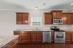 408 Canvasback Ln, Sneads Ferry, NC 28460 - Photo 7