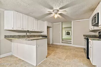 401 E Franklin Street, Williamston, NC 27892 - Photo 3