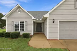 255 Cash Ave, Raeford, NC 28376 - Photo 3