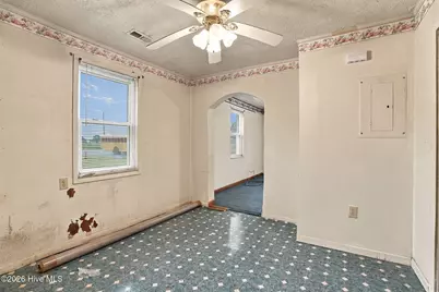 305 N Charles Street, La Grange, NC 28551 - Photo 27